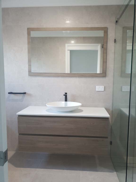 Flinders bathroom 2